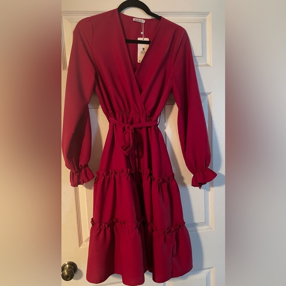 Red Dress - Picture 10 of 10